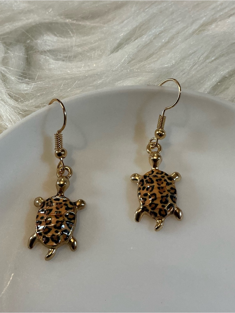 Leopard/cheetah print dangle turtle earrings